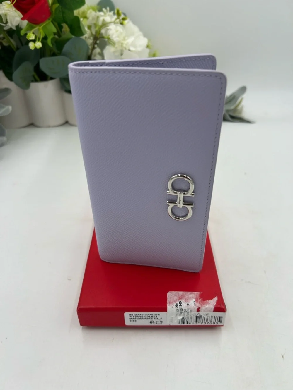 Women's Salvatore Ferragamo GANCINI bifold Wallet in light blue made in Italy - Picture 5 of 11